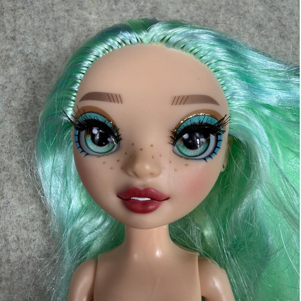 Rainbow High Series 3 Daphne Minton Doll Mint Green